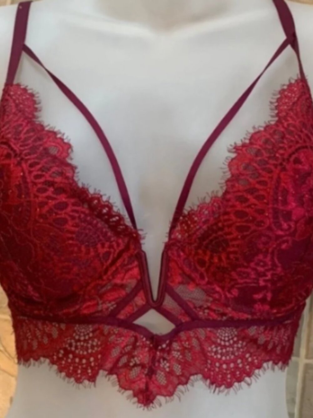 La Senza Diva Unlined Semi-Bustier Bra - 34B Burgundy Lace (EUC)